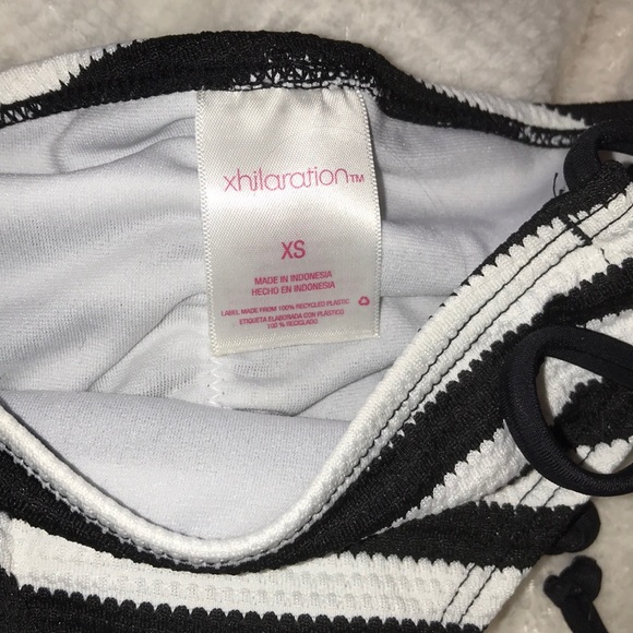 Swimsuit - Picture 4 of 8